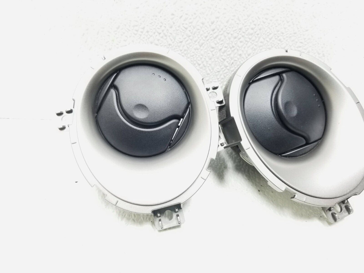 11 12 13 14 Nissan Juke Dash Air Vent Pair OEM