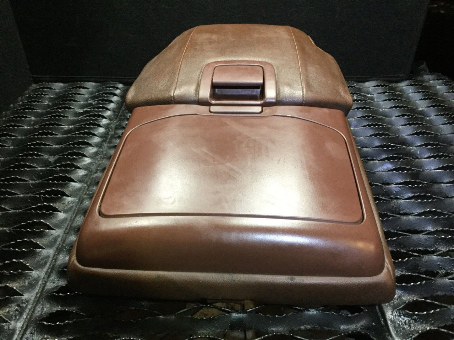 07 08 09 10 11 12 Hyundai Veracruz Rear Seat Limited Leather Armrest OEM