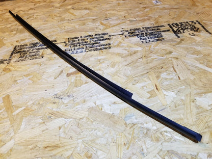 12 13 14 15 Toyota Prius Rear Left Driver Side Door Glass Seal Belt Molding OEM