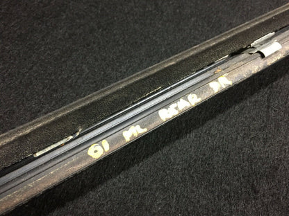 99 00 01 02 03 Mercedes W163 Rear Driver Side Door Window Glass Molding OEM D34