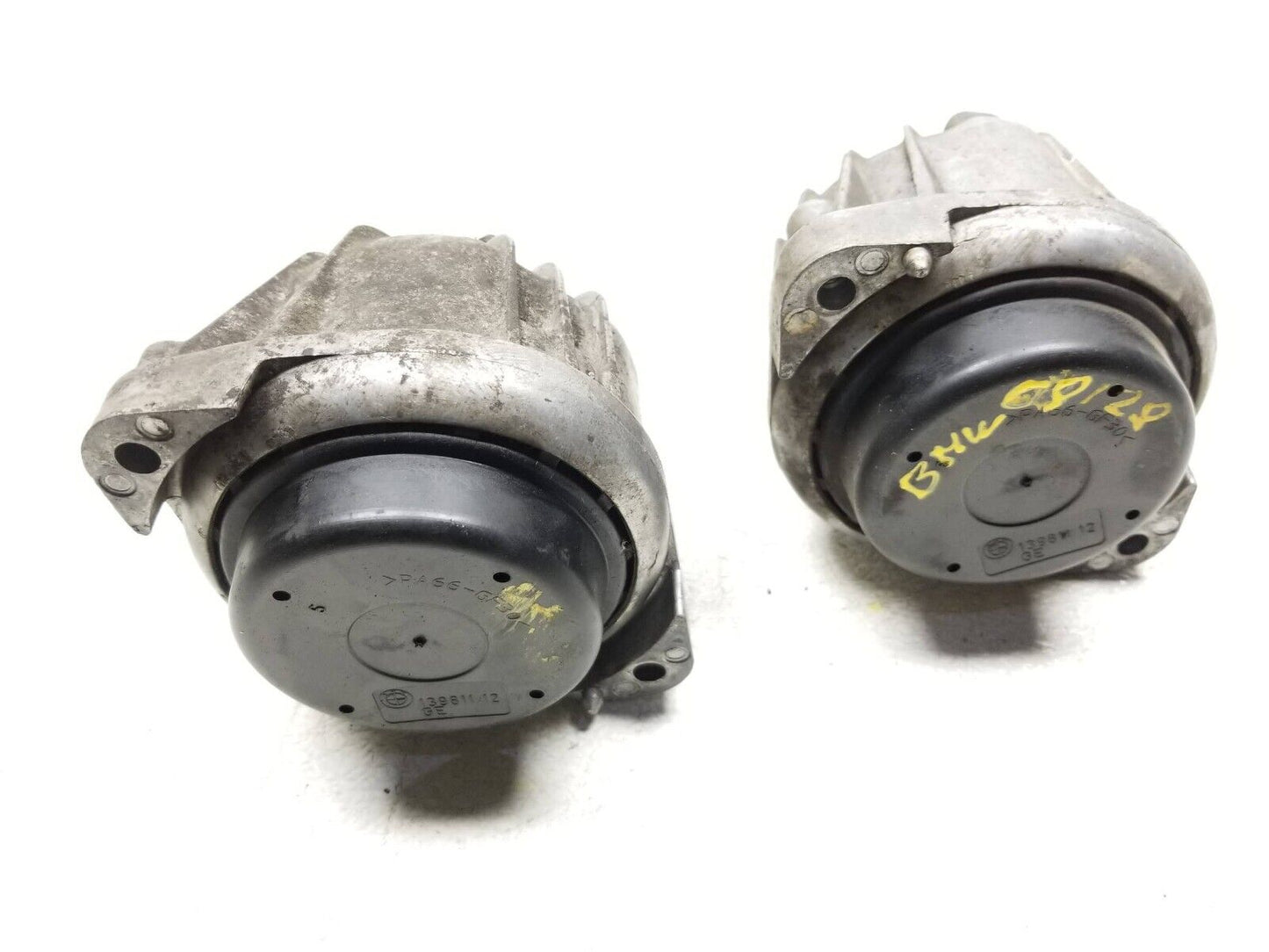 08 09 10 11 12 13 BMW 128i Engine Motor Mount 2pcs OEM