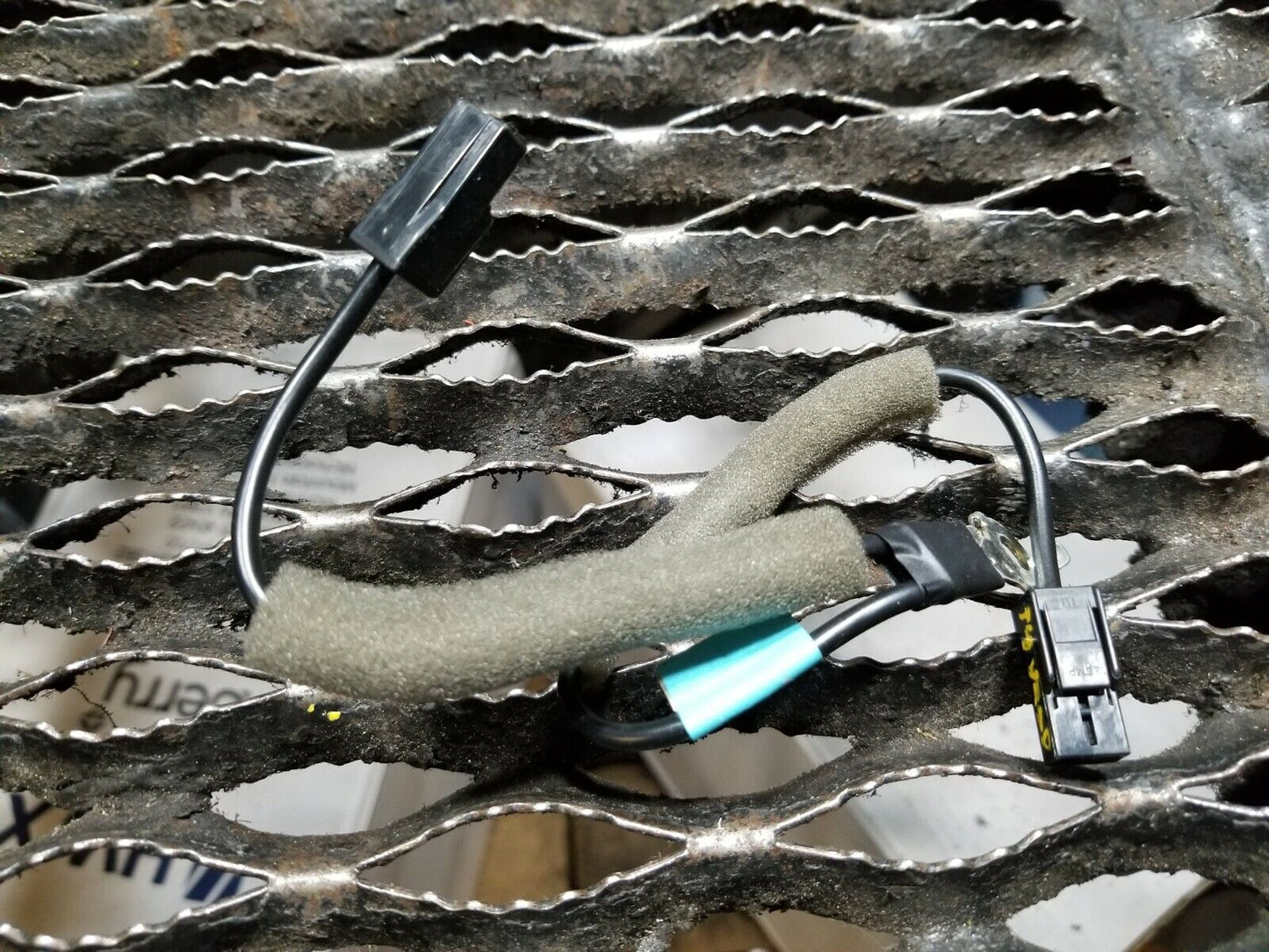 12 13 14 15 16 Hyundai Veloster Radio Antenna Ground Cable •962702v000• OEM