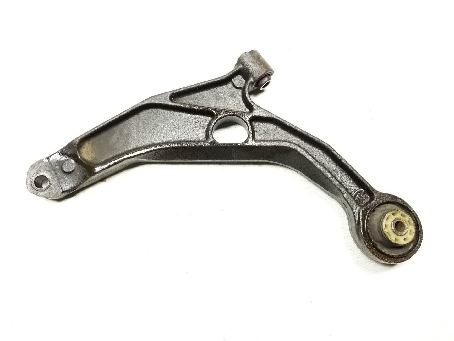 2015 - 2018 Dodge Journey 2.4l Front Left Driver Side Lower Control Arm OEM 55k