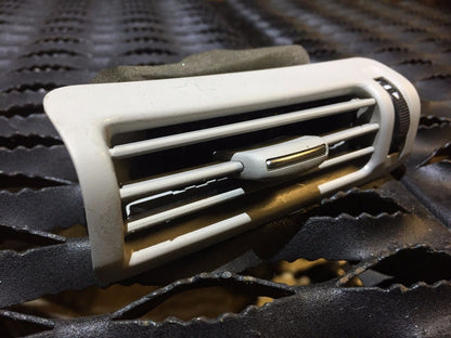 05 06 07 08 Audi A6 C6 Pillar Air Vent Left Driver Side OEM 4f0819383