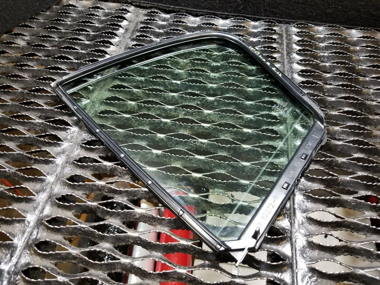 2014 2015 Infiniti Q40 Rear Right Passenger Side Door Vent Glass OEM 34k