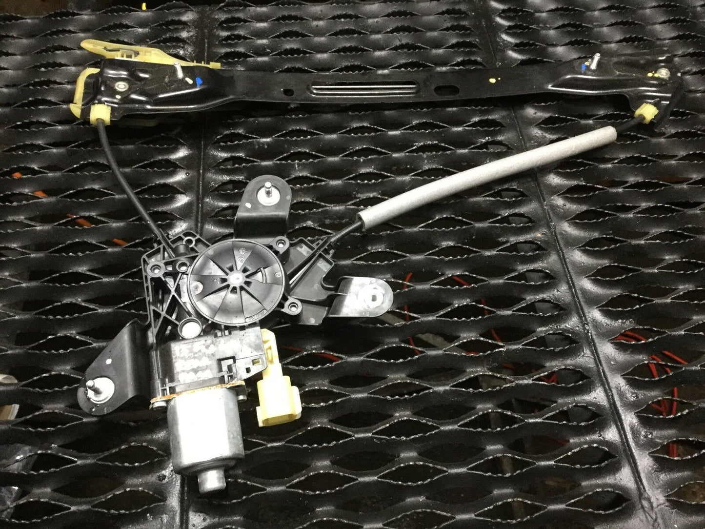 13 14 15 16 Ford Fusion Rear Right Pass Door Window Regulator W/ Motor OEM