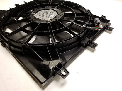 18 19 20 21 Chevrolet Equinox Radiator Cooling Fan 1.5l OEM *shroud Has Damage*
