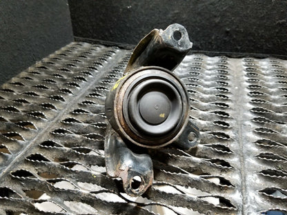 12 13 14 15 16 Hyundai Veloster Engine Motor Mount Right Passenger Side OEM