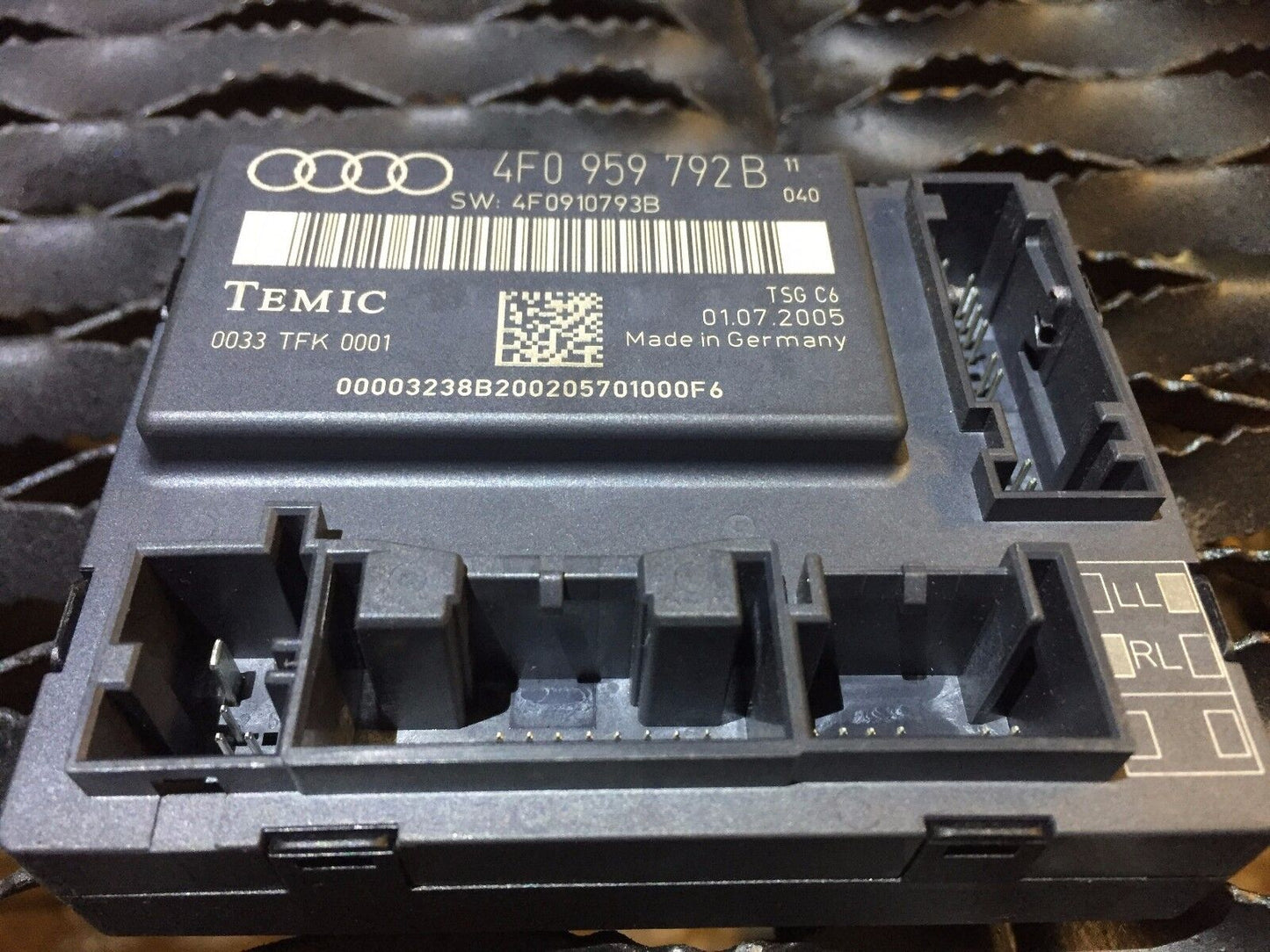 05 06 07 08 Audi A6 C6 Front Right Pass Door Window Control Module OEM 4f0959792