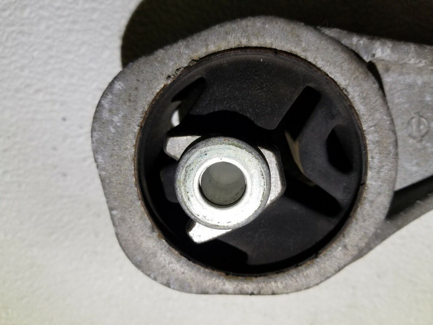 11 12 13 14 Nissan Juke Engine Mount OEM