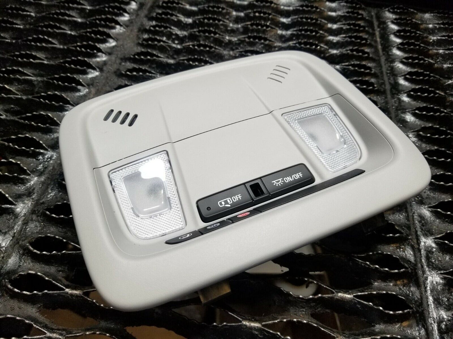 16 17 18 19 Chevrolet Malibu Front Overhead Roof Console Dome Map Light OEM 3k