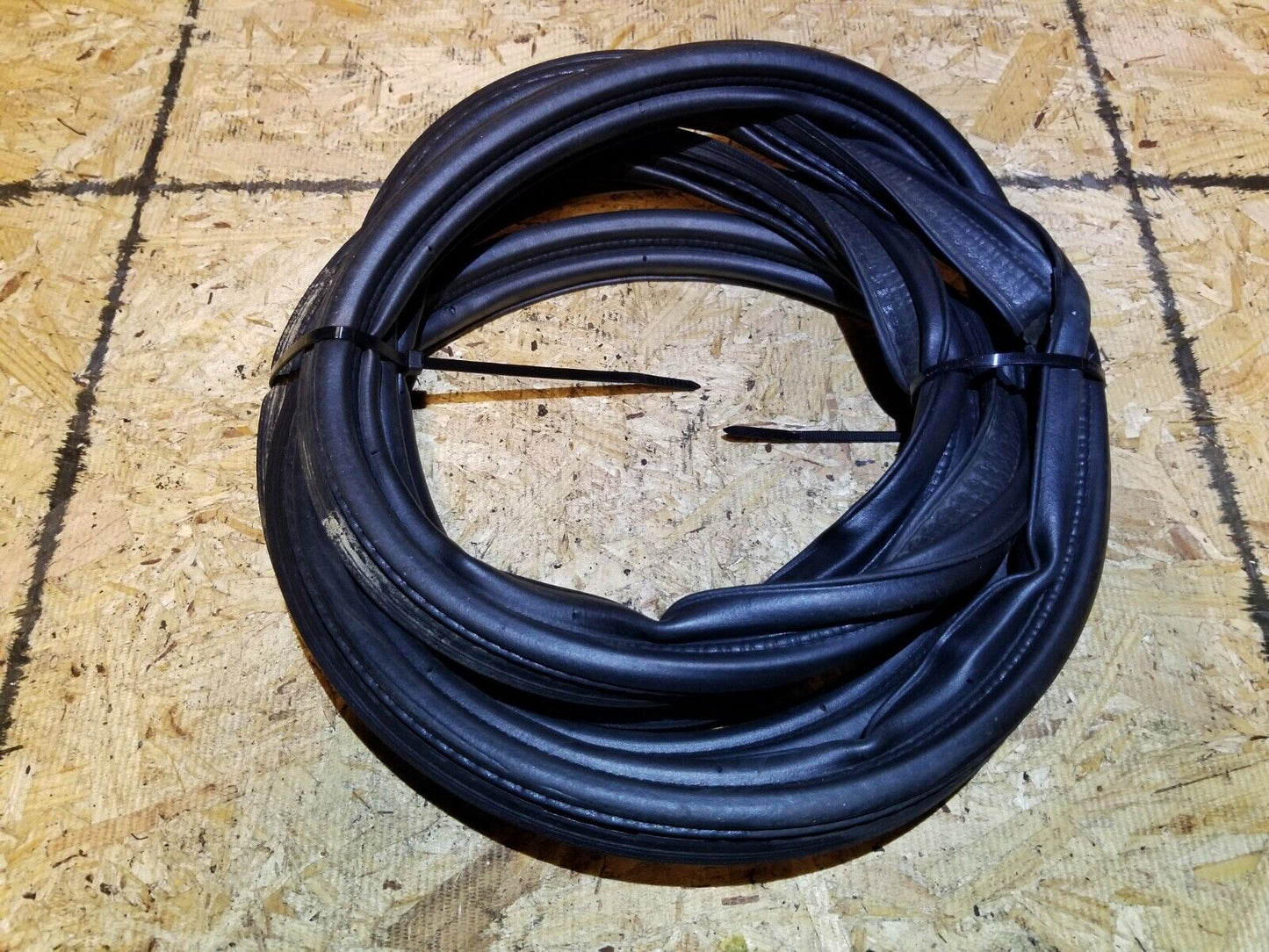 15 16 17 Subaru Legacy Rear Trunk Lid Weatherstrip Seal OEM 10k