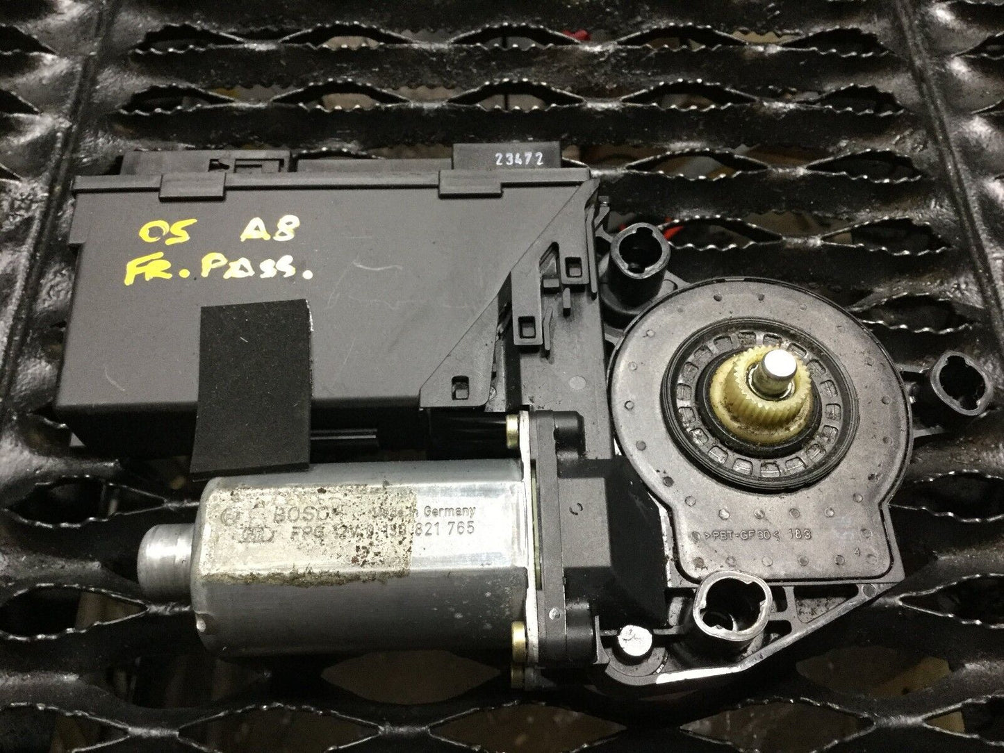 03 04 05 06 07 Audi A8 Front Right Passenger Door Window Motor OEM
