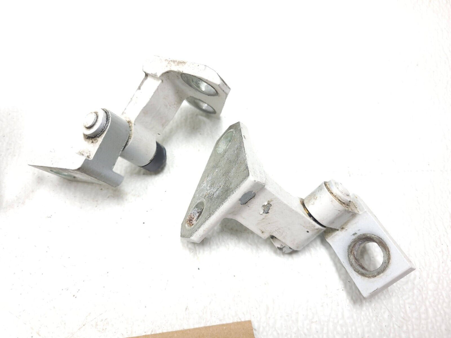 09 10 11 12 Volkswagen Cc Door Hinge Passenger Right Side Front & Rear OEM
