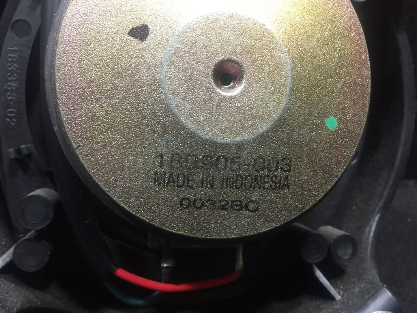 98 99 00 01 Mercedes W163 Rear Passenger Side Door Speaker 1638200802 OEM D34