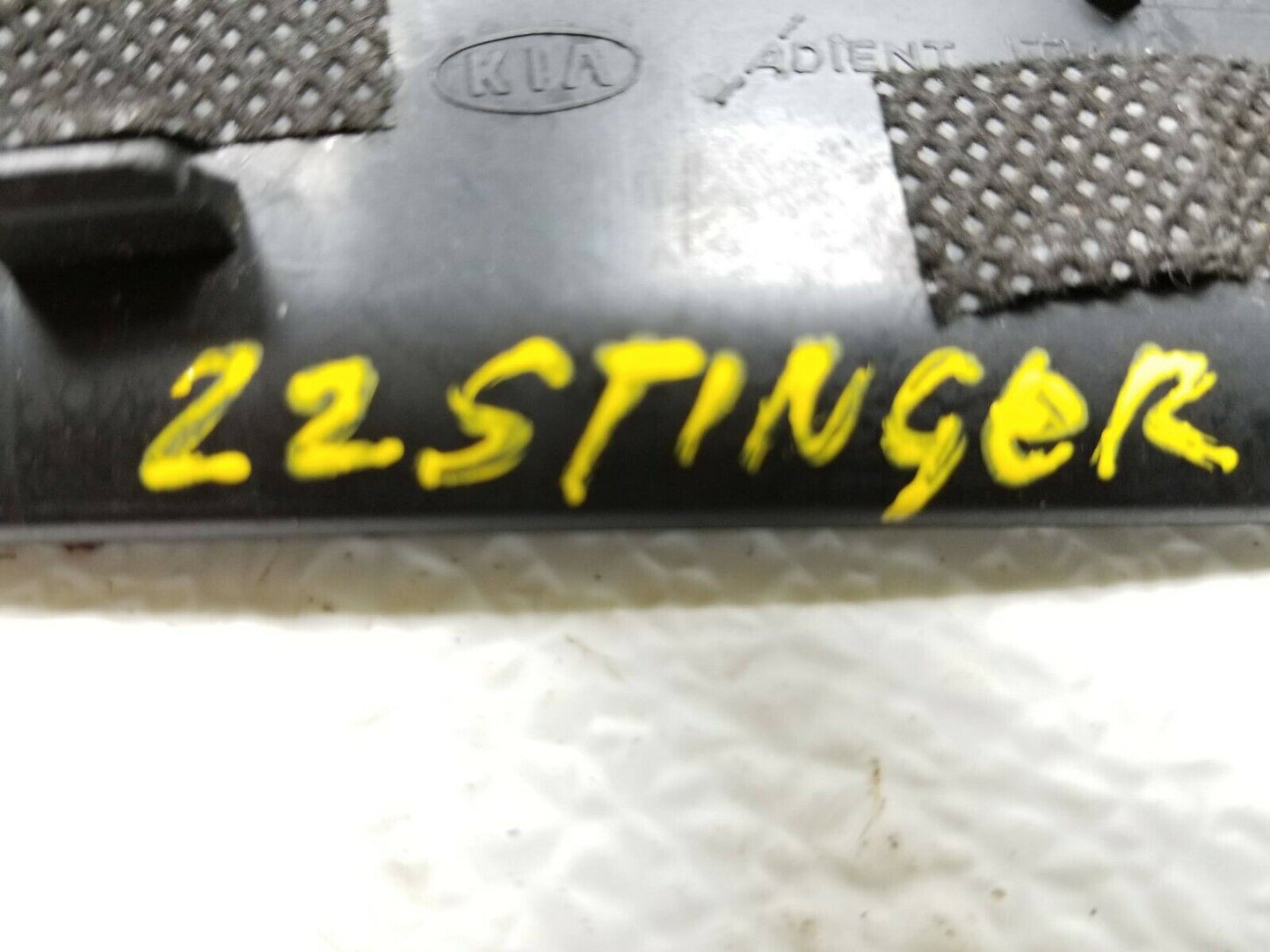 20 21 22 Kia Stinger Front Left Driver Hadle Cover OEM 312 Miles