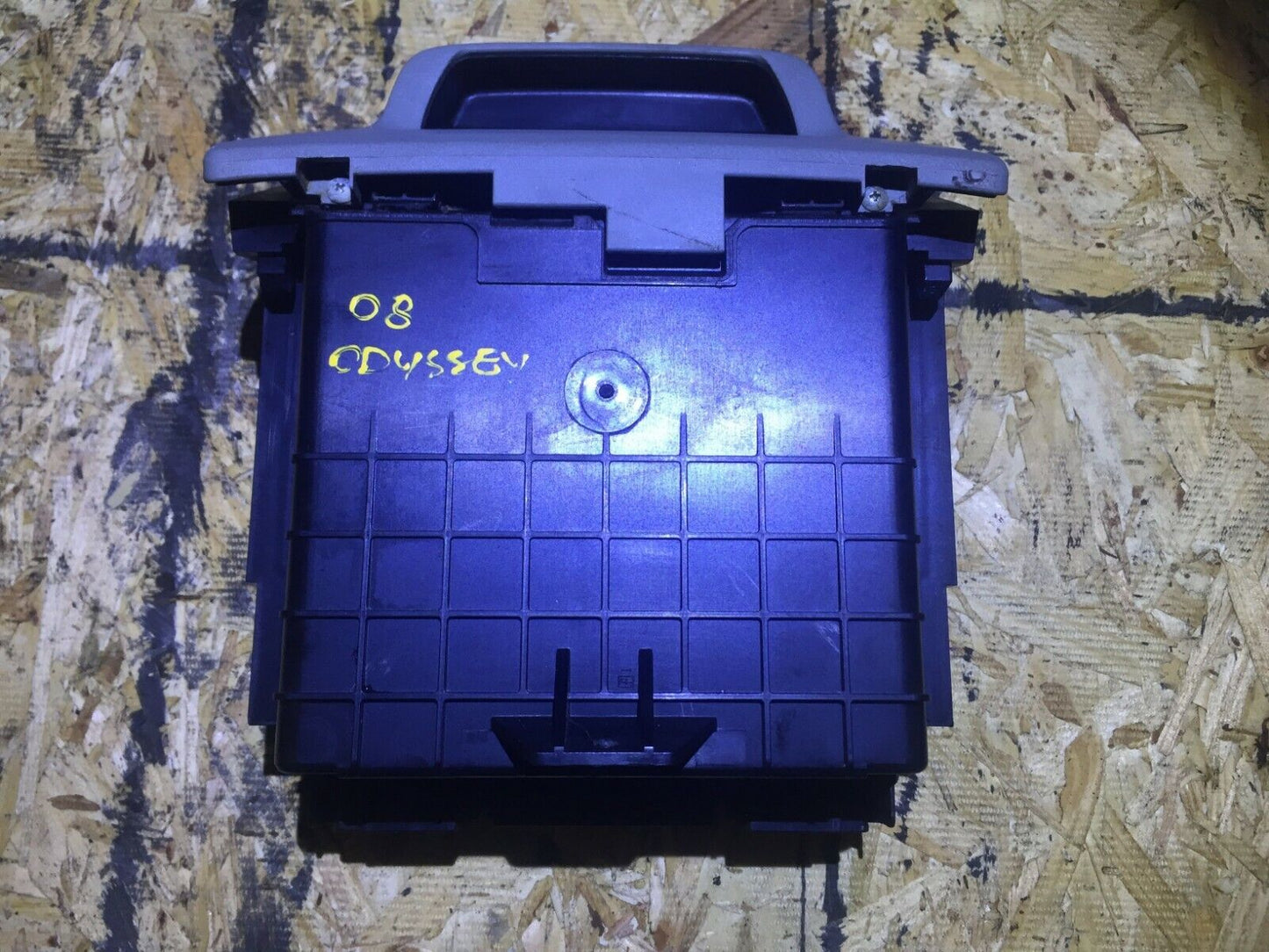 08 09 10 Honda Odyssey Front Center Console Cup Holder Storage  OEM D43