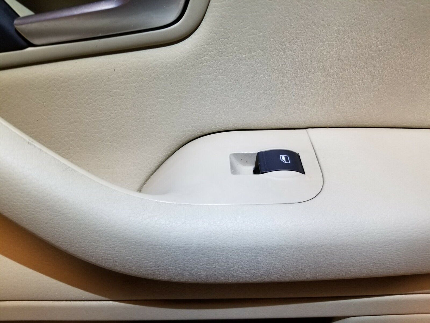 06 07 08 Audi A4 Front Right Passenger Side Door Trim Panel OEM 85k Miles