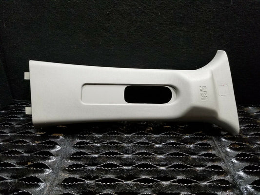 06 07 08 09 10 Jeep Grand Cherokee Right Passenger Side B Pillar Trim OEM