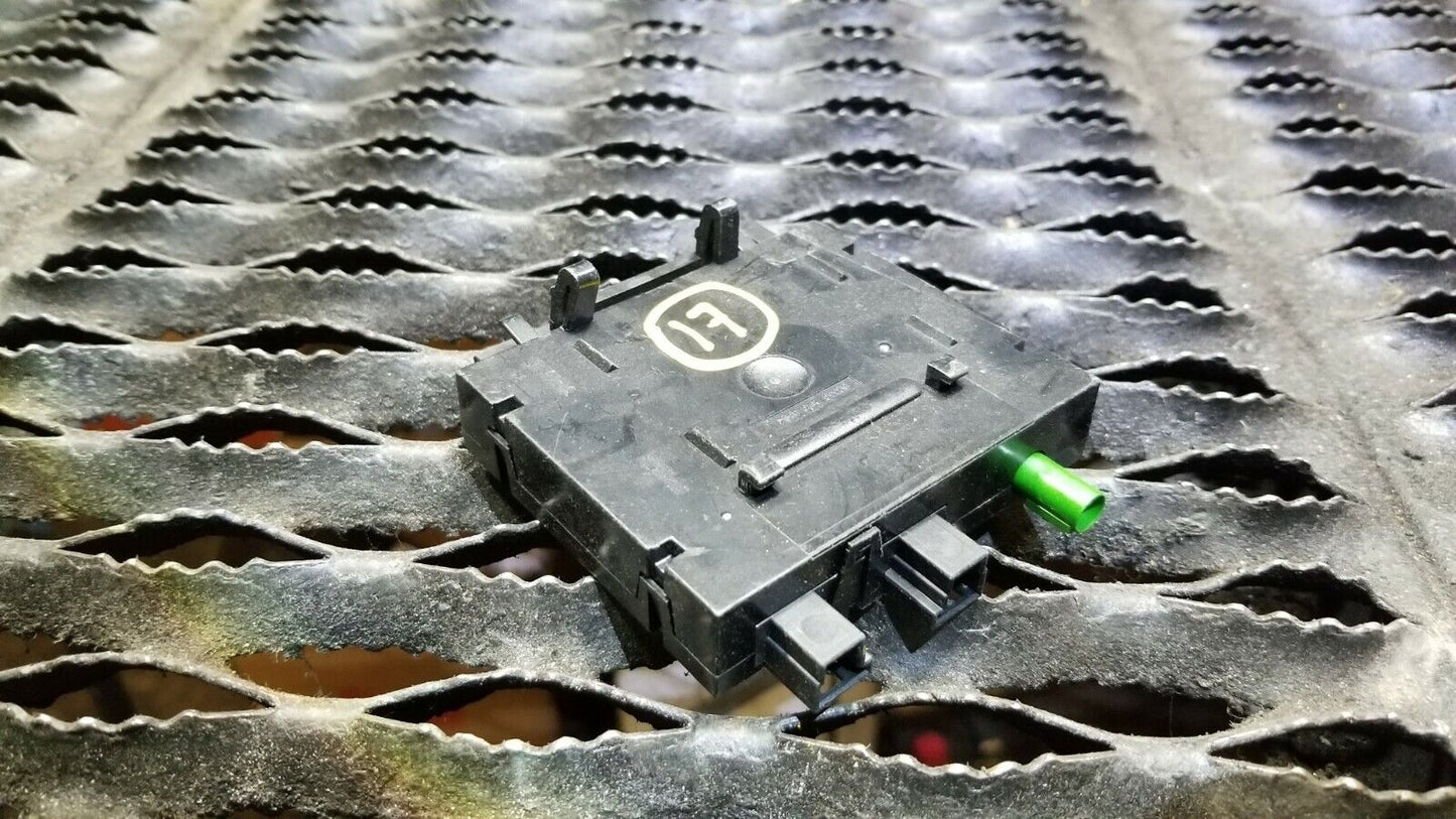 06-09 W219 Mercedes Keyless Go Entry Control Module 2118203985 OEM #17