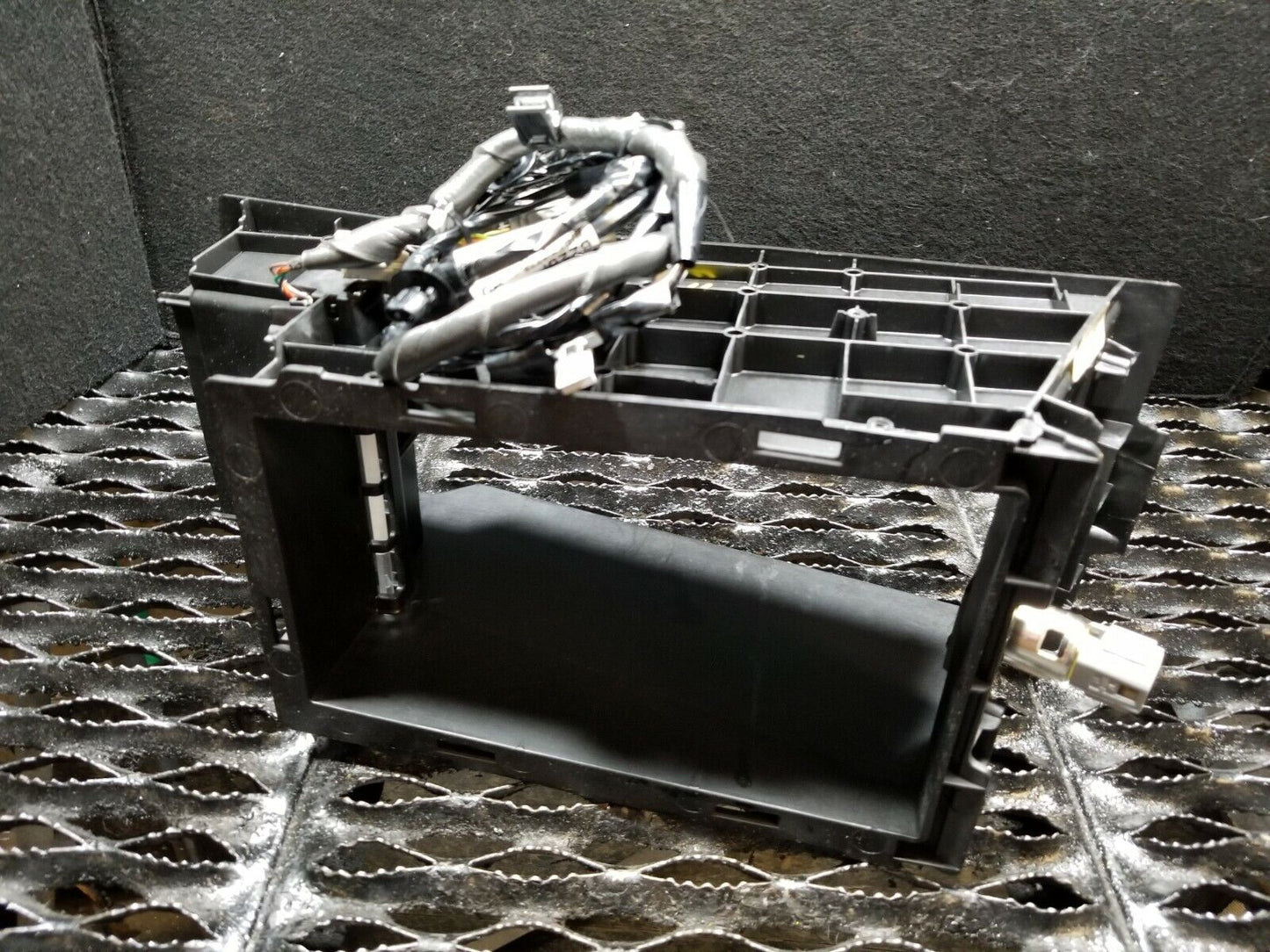 11 12 13 14 Ford Edge Center Console Tray 12v Socket OEM