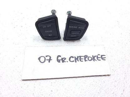 2006 - 2010 Jeep Grand Cherokee Steering Wheel Control Switch Pair OEM