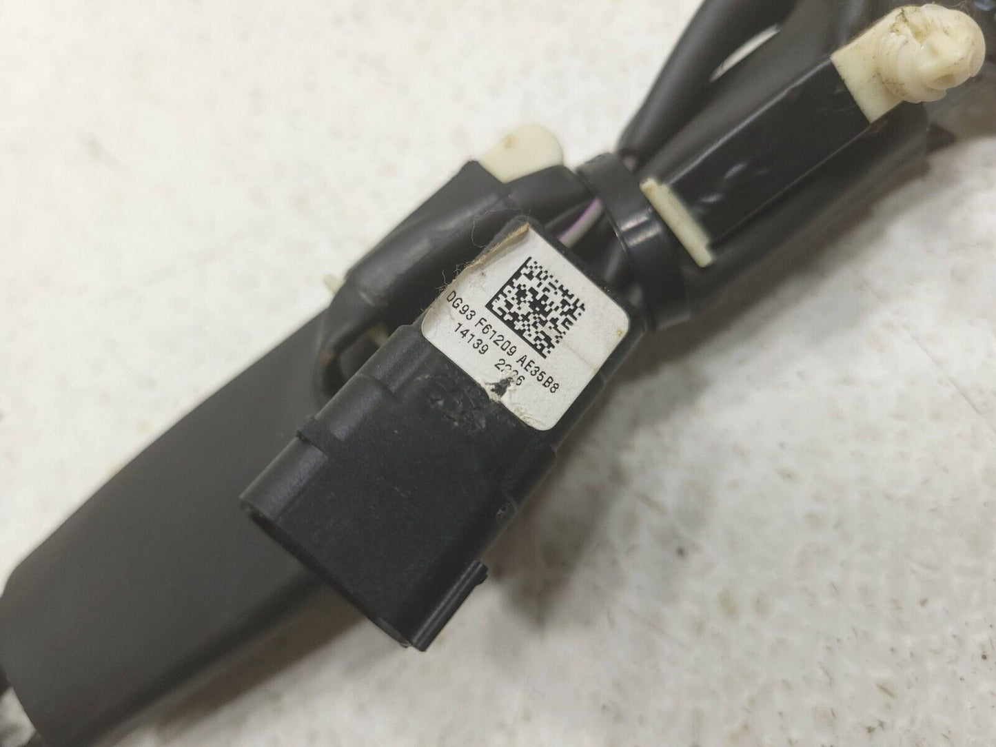13 14 15 16 Ford Fusion Front Seat Belt Buckle Latch Passenger Side Right OEM