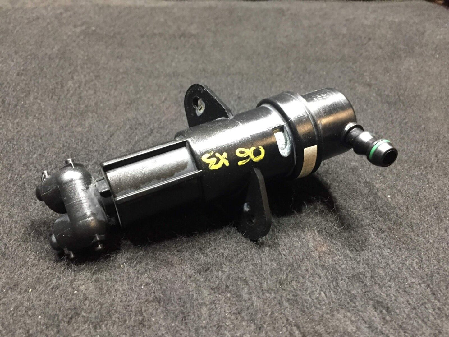 04 05 06 BMW X3 E83 Headlight Washer Nozzle Pump OEM D34