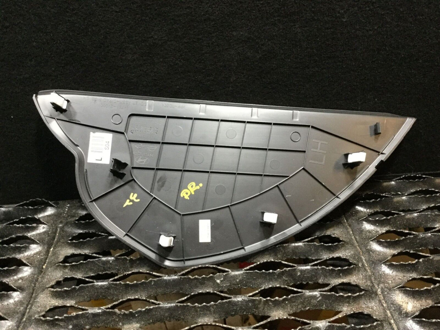 11 12 13 14 15 Hyundai Veloster Left Driver Dash End Cap Trim Cover OEM
