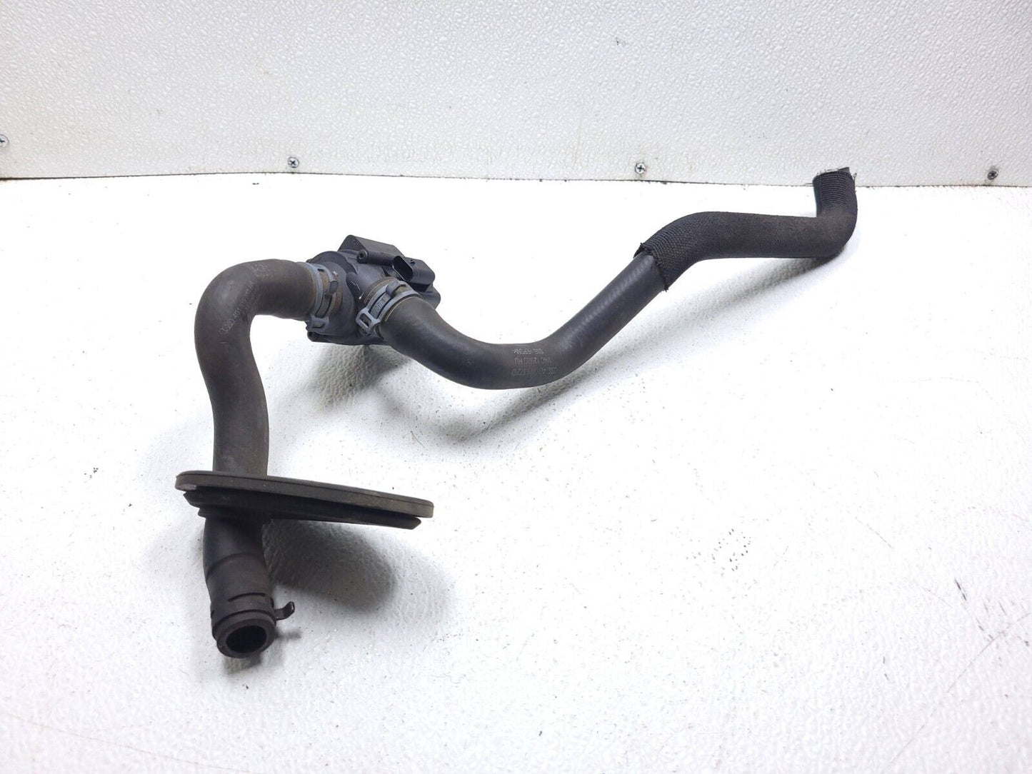 12 13 14 15 16 17 Audi A7 Coolant Heater Hose Pipe OEM