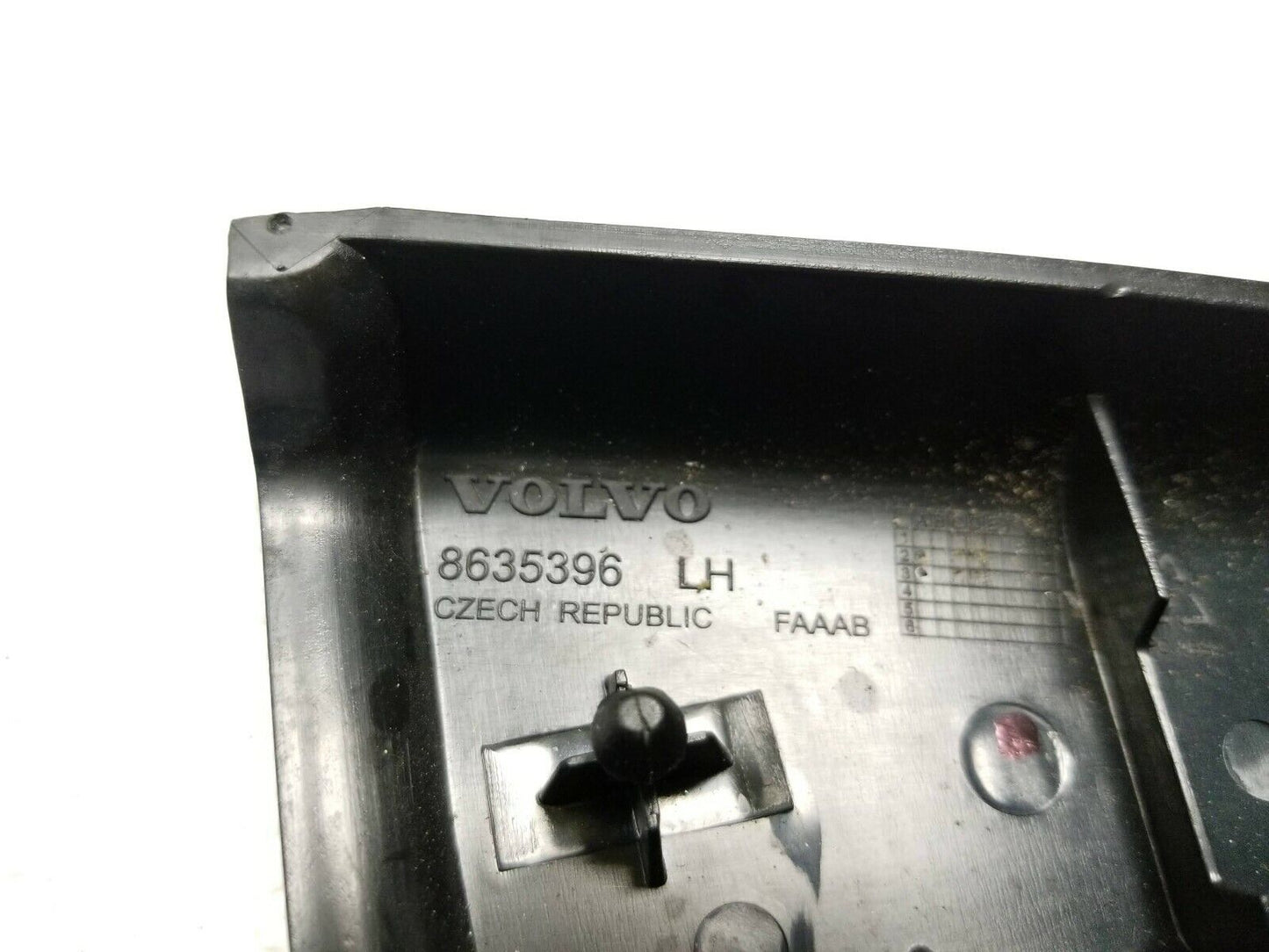 10 11 12 13 Volvo XC60 Rear Left Driver Interior Door Inner Cover Trim OEM