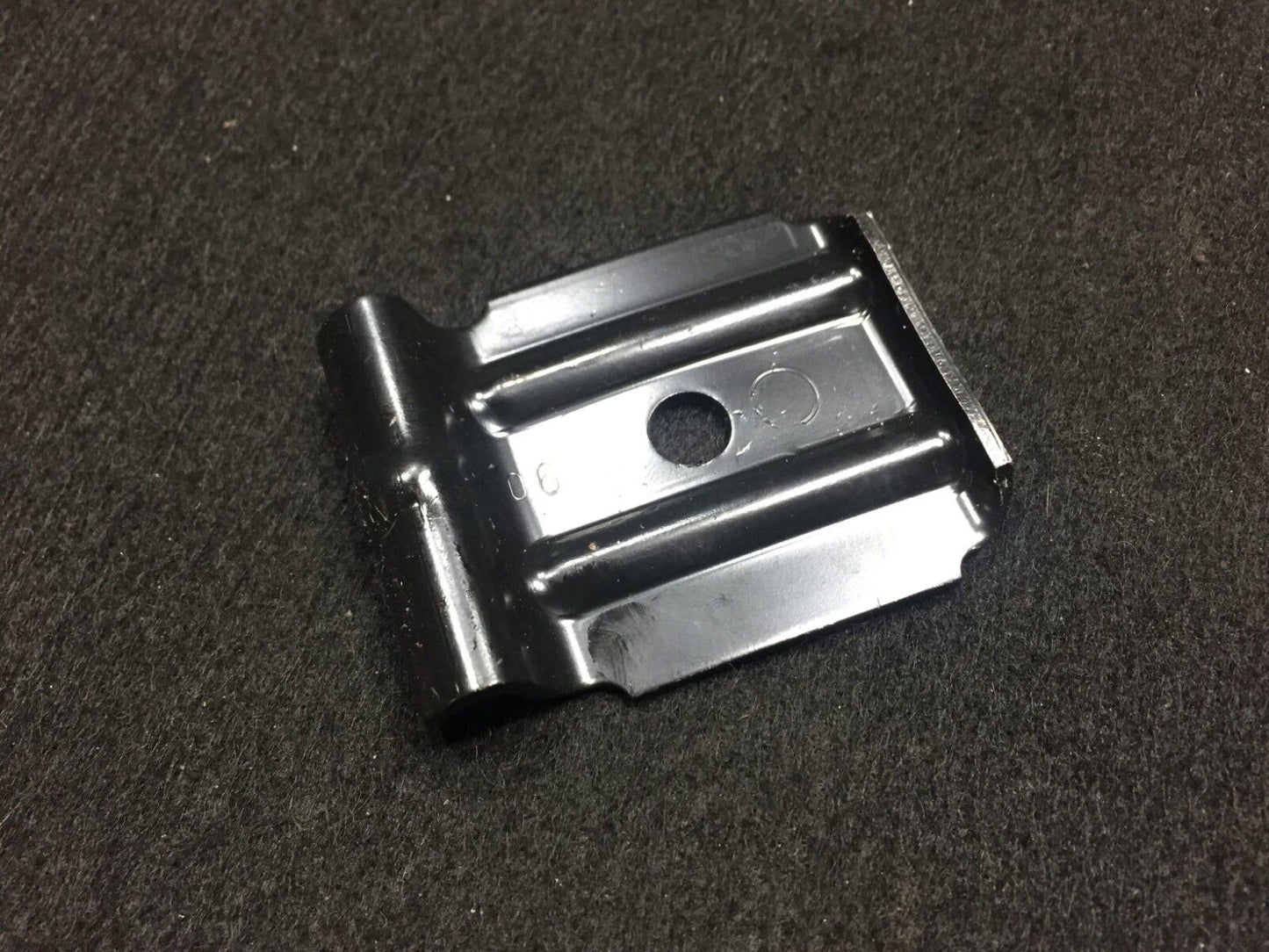08 09 10 11 Audi A5 Trunk Battery Holder Tray Clamp Bracket OEM D7