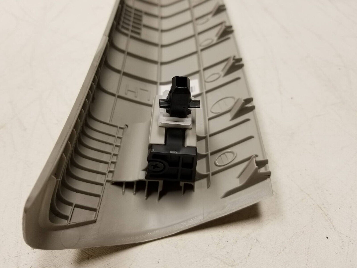 20 21 22 Hyundai Venue Windshield A Pillar Trim Cover Left Driver Side OEM