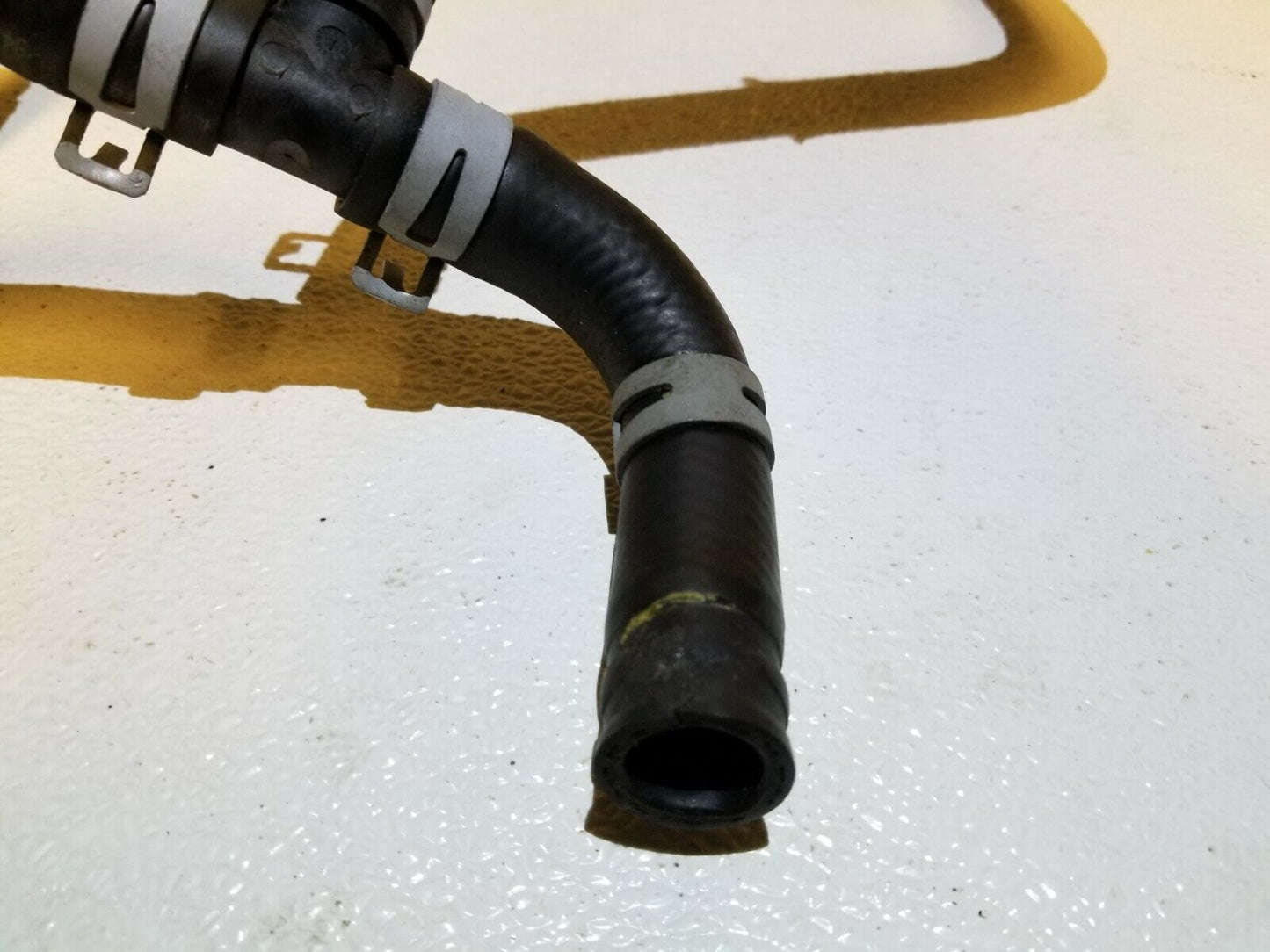 05 06 07 Dodge Magnum Rt 5.7l Engine Radiator Lower Hose Pipe OEM