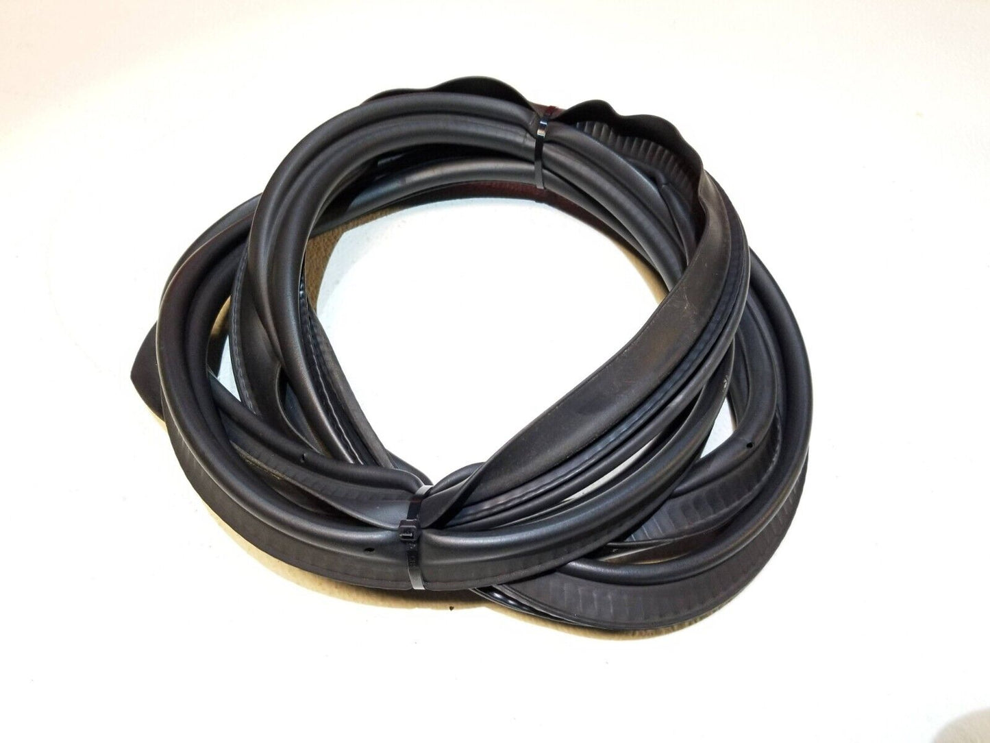 12 13 14 15 Audi A6 Trunk Lid Weatherstrip Seal OEM