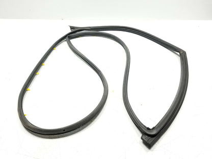 10 11 12 Kia Soul Front Right Pass Door Weatherstrip Seal OEM 57k Miles