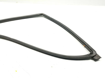 10 11 12 Kia Soul Front Right Pass Door Weatherstrip Seal OEM 57k Miles