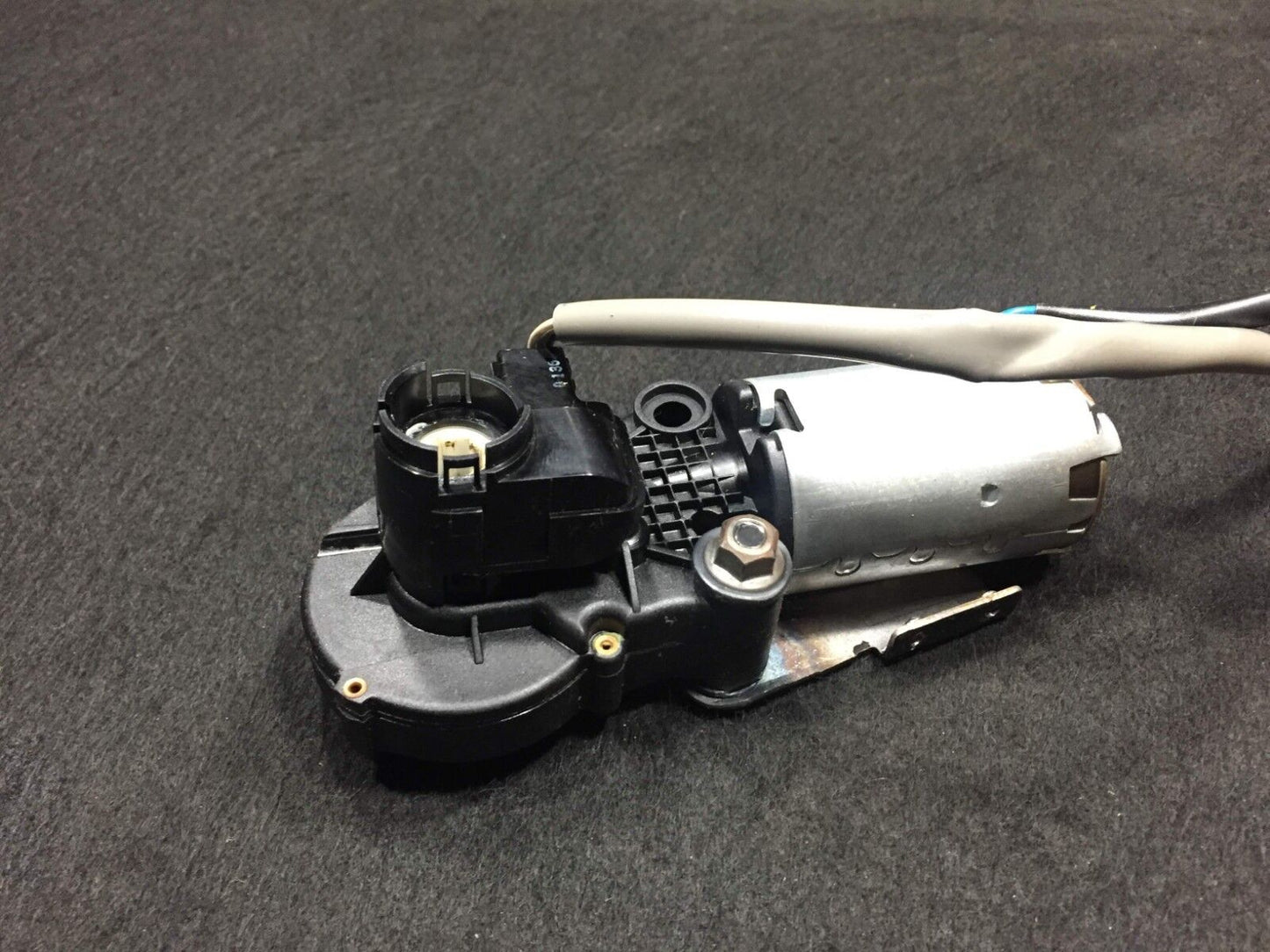 98 99 00 01 02 03 Mercedes Ml320 W163 Front Right Seat Back Tilt Motor OEM D34