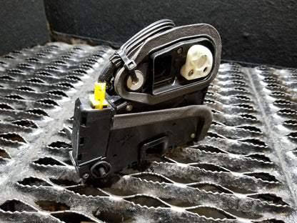 17 18 19 20 Cadillac Xt5 Rear Right Pass Side Door Lock Latch Actuator OEM 34k