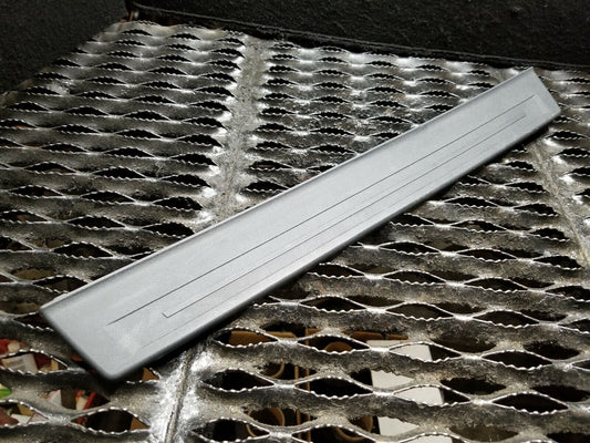 10 11 12 13 14 Subaru Legacy Front Left Driver Door Sill Scuff Plate OEM
