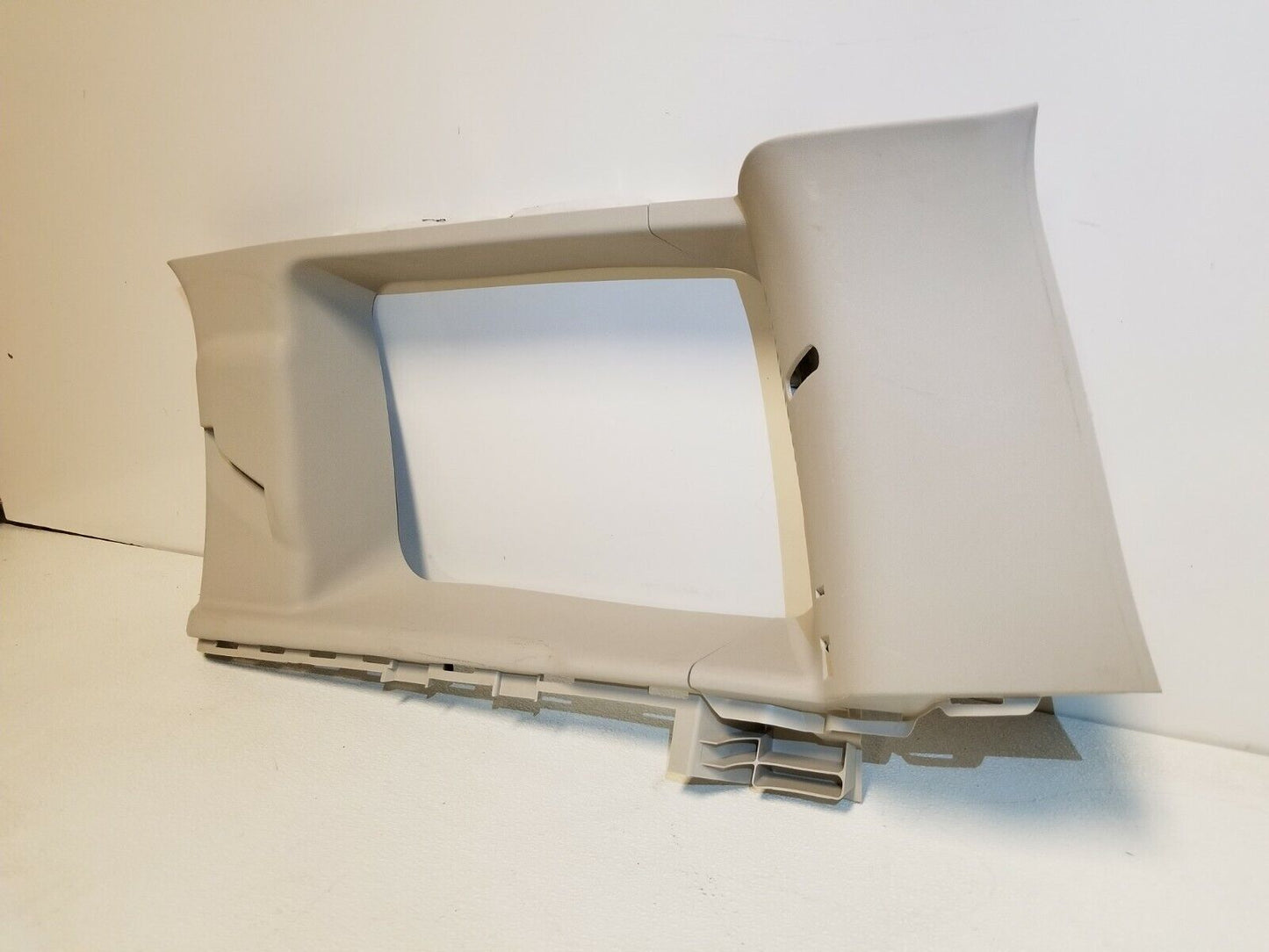 12 13 14 15 16 Jeep Patriot Rear Right Pass Side C Pillar Trim Panel OEM 56k