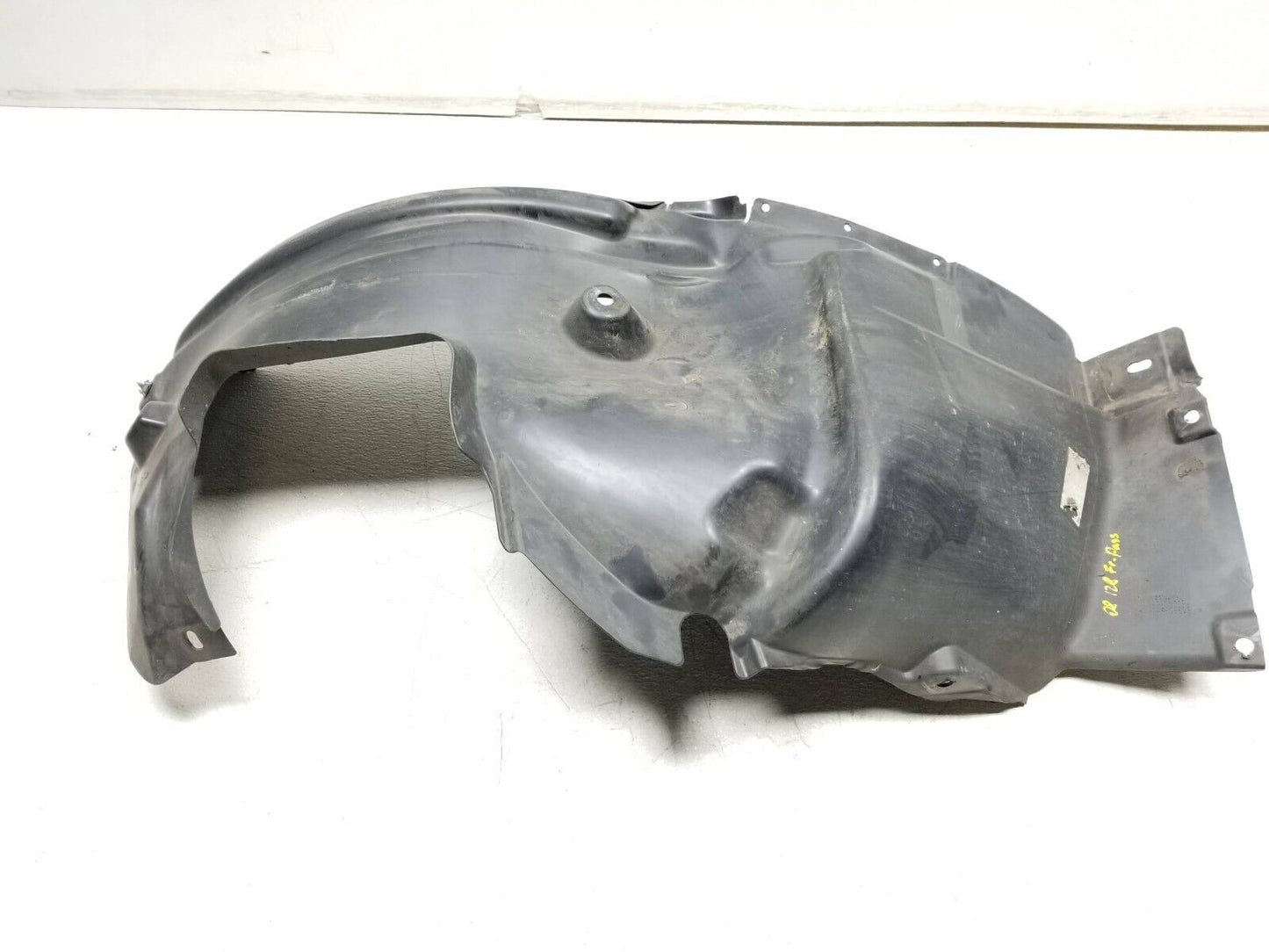 08 09 10 11 12 13 BMW 128i Front Right Pass Side Fender Liner Wheel Housin OEM