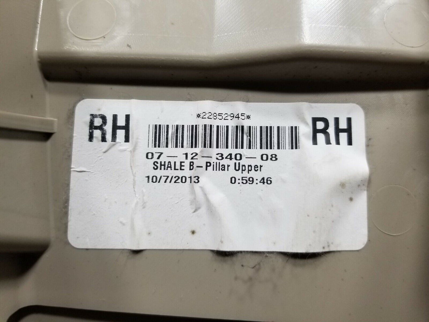 13 14 15 GMC Acadia Center Upper B Pillar Trim Right Passenger Side OEM