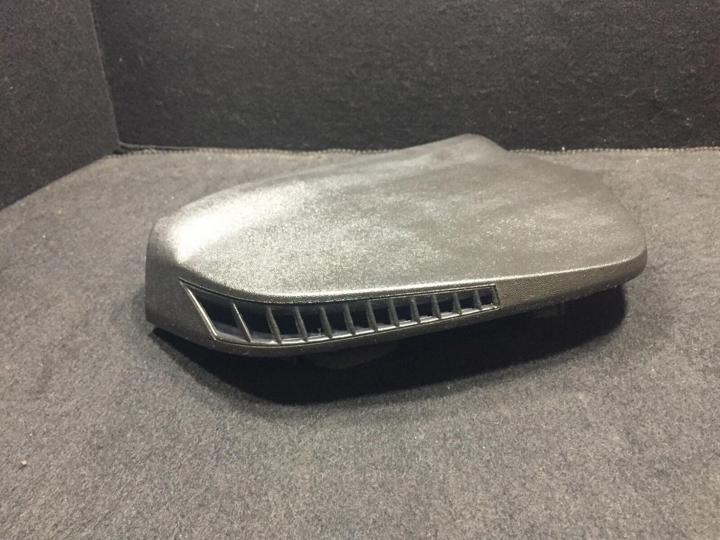 04 05 06 07 Cadillac CTS Right Pass Dash End Cap Air Vent Panel OEM