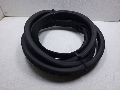 06 07 08 09 10 11 Mercedes Ml500 Door Weatherstrip Seal Front Right Pass OEM