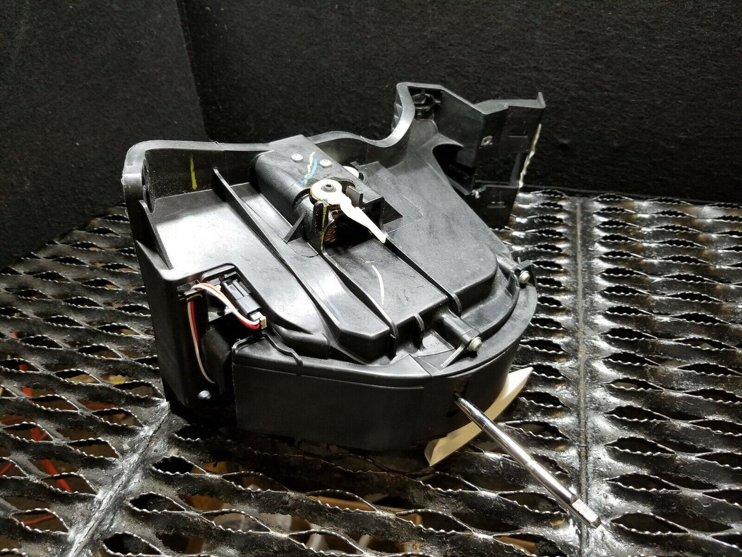 13 14 15 16 17 Jeep Compass 2.4lautomatic Floor Shifter Selector Lever OEM 30k