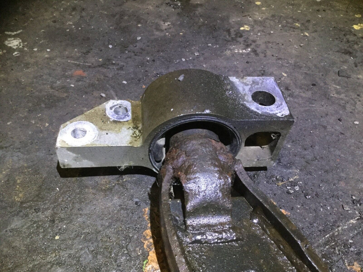 06 07 08 09 VW Golf Rabbit Front Left Driver Lower Control Arm OEM D15