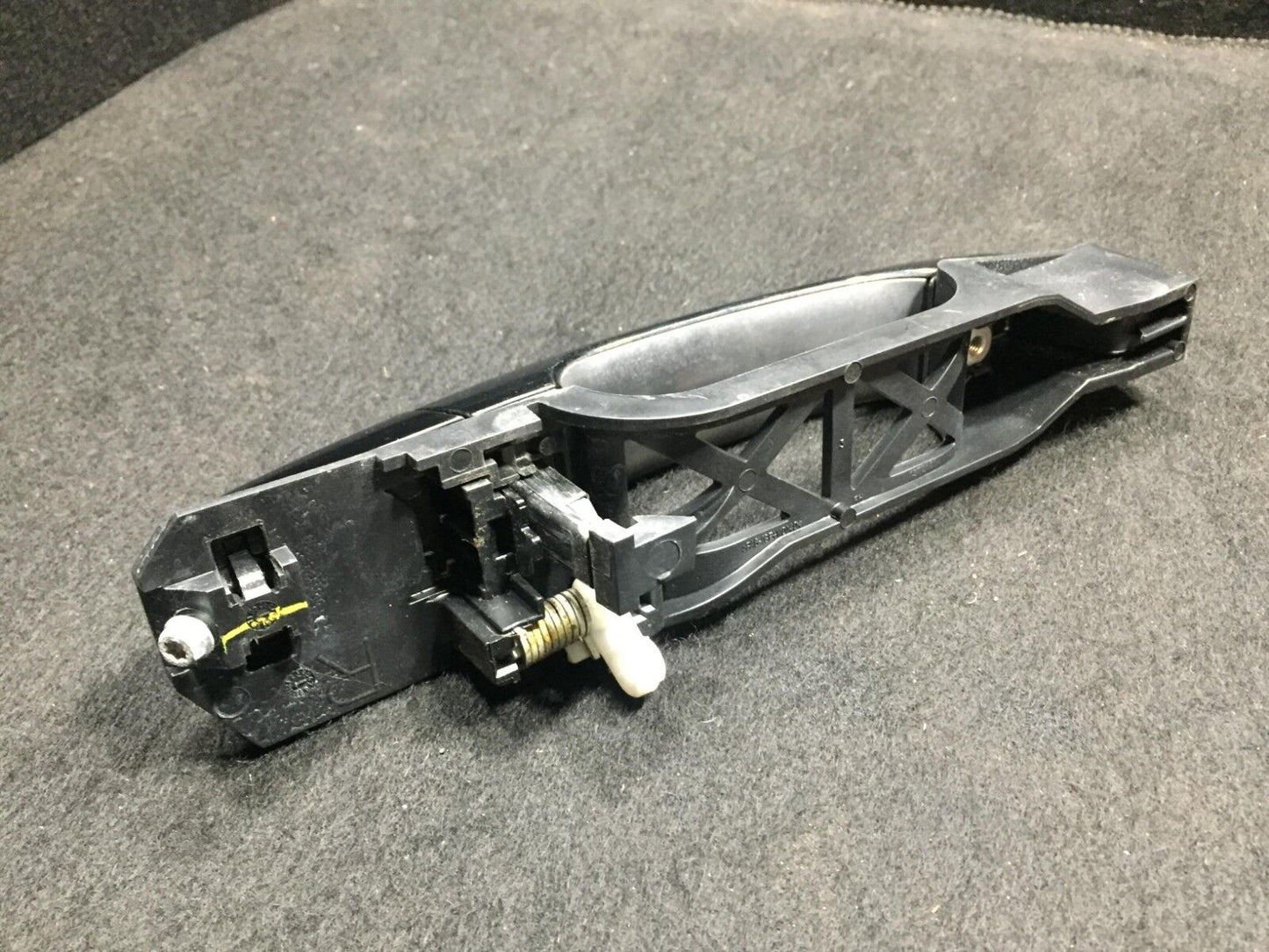10 11 12 13 Chevrolet Equinox Front Right Pass Exterior Door Handle OEM
