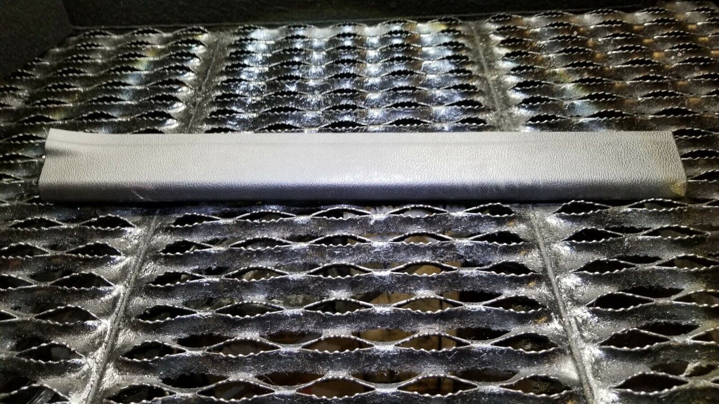 15 16 17 18 Ford Focus Front Left Driver Door Sill Scuff Plate OEM 14k