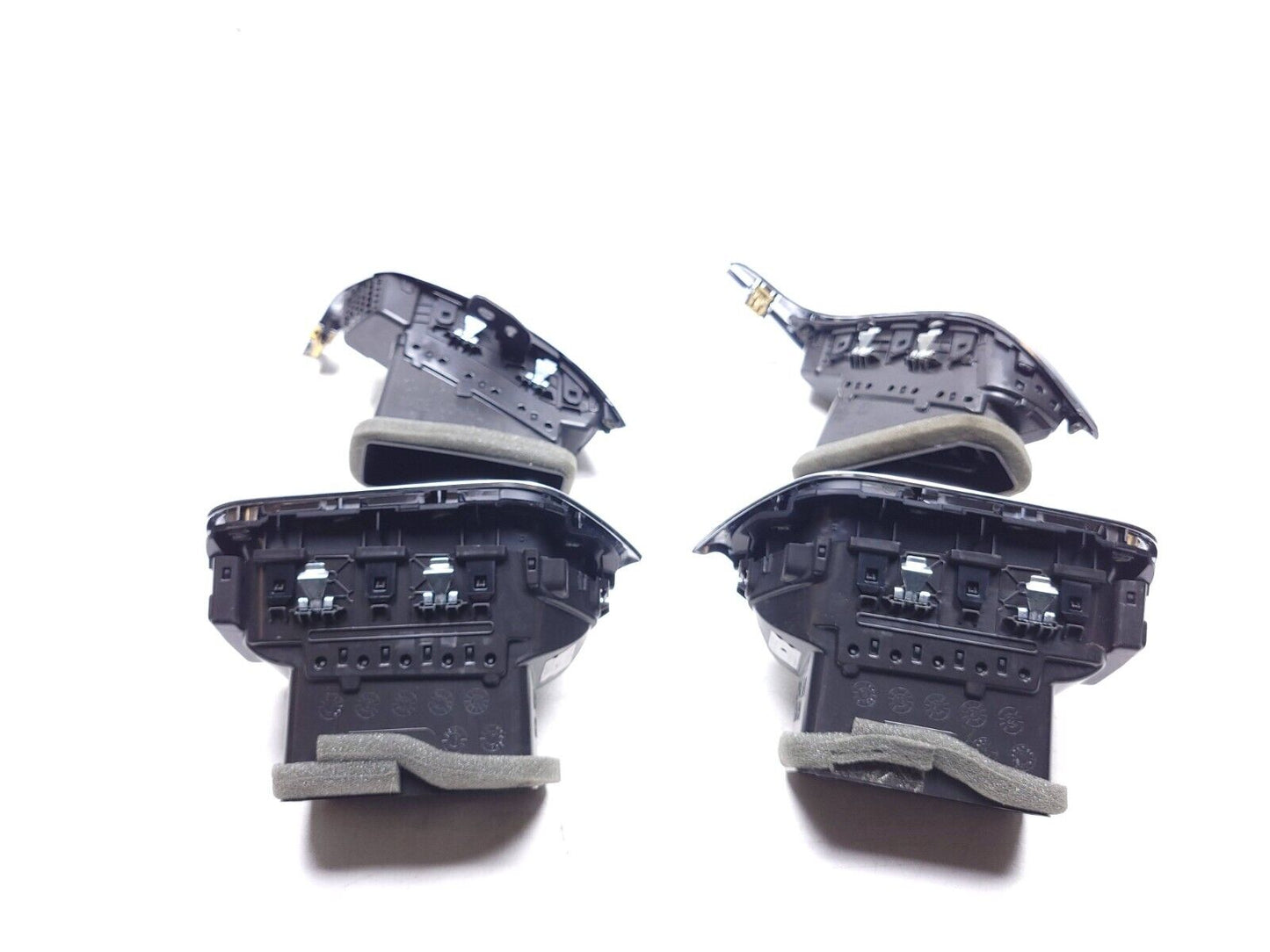 18 19 20 21 Chevrolet Equinox Dash Air Vent Left /center /right 4pcs OEM